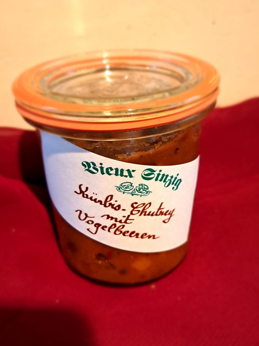 Kürbis-Chutney mit Vogelbeeren